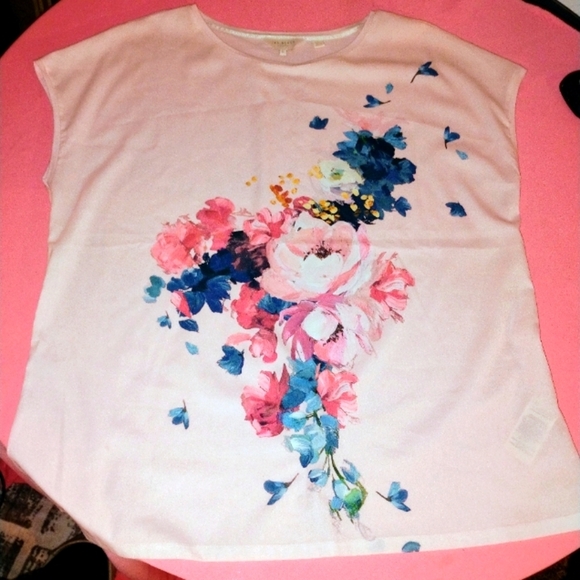 Women's Ted Baker Santula Raspberry Ripple Soft Pink Painted Flower Graphic Tee - Picture 6 of 10
